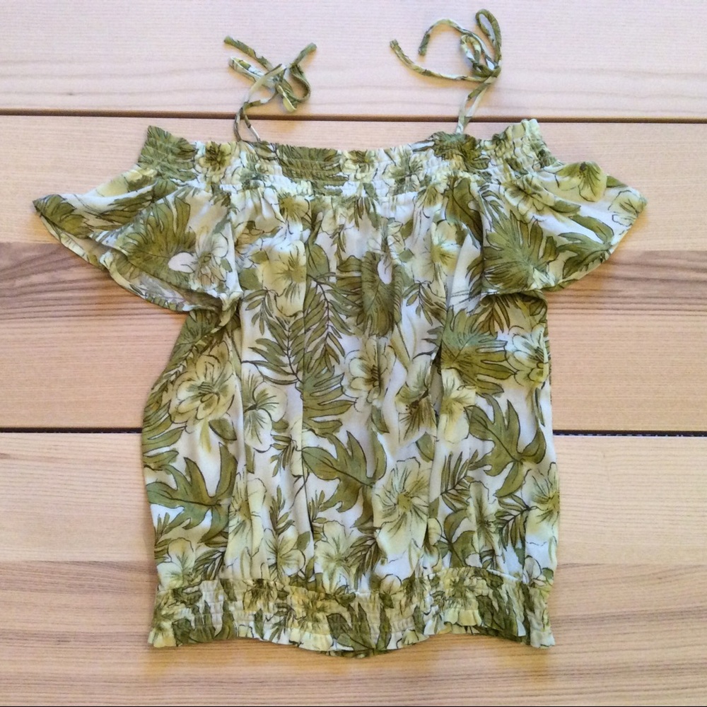 Off-Shoulder Blouse